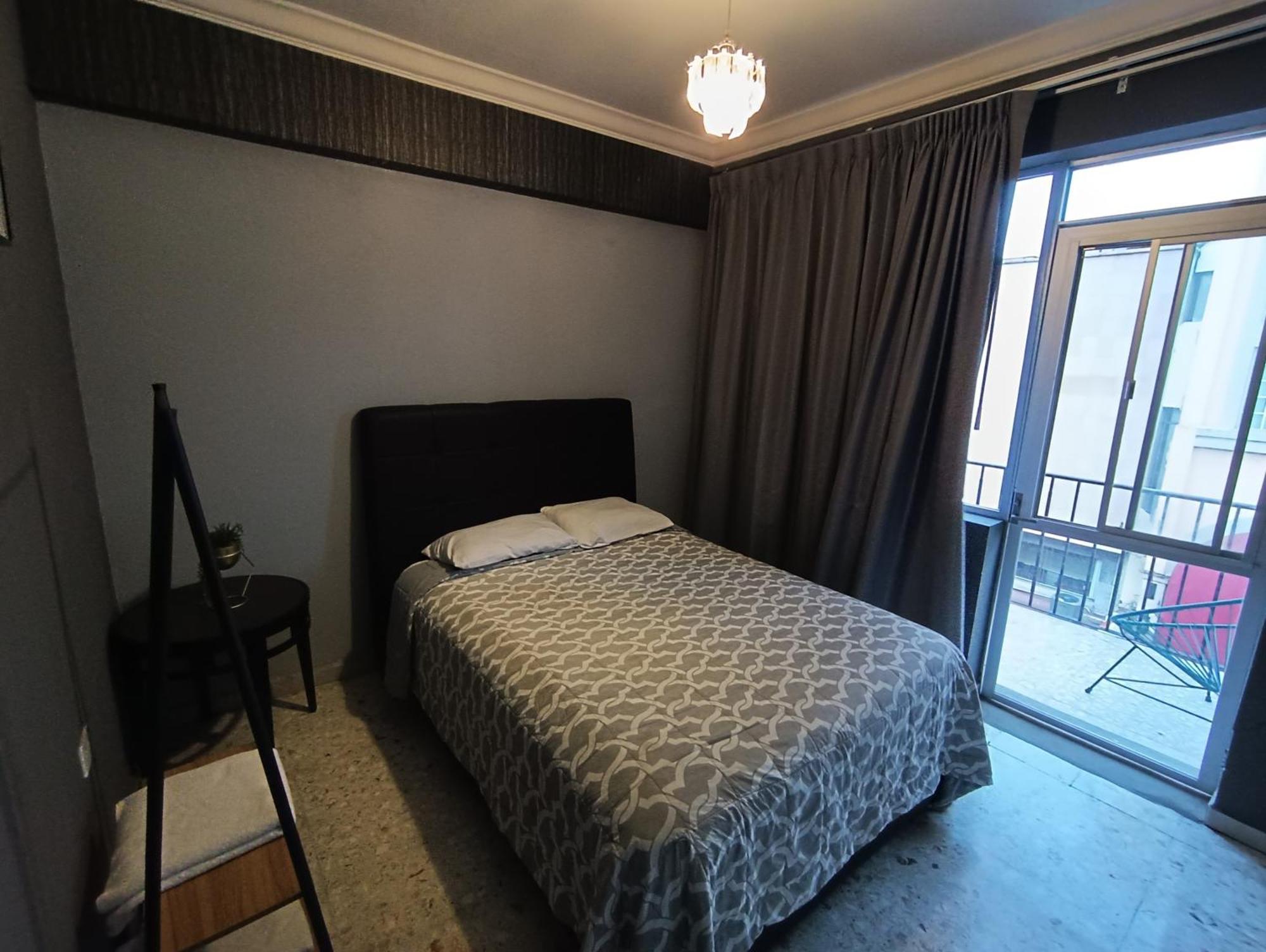 Front Vista Capsule hotel