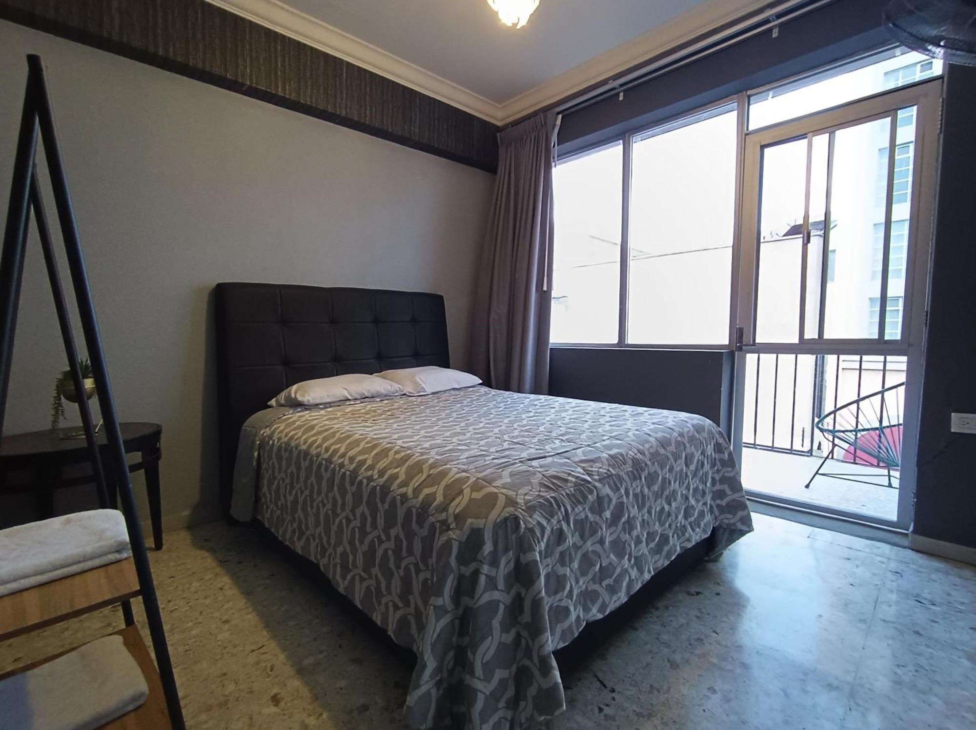 Front Vista Capsule hotel *