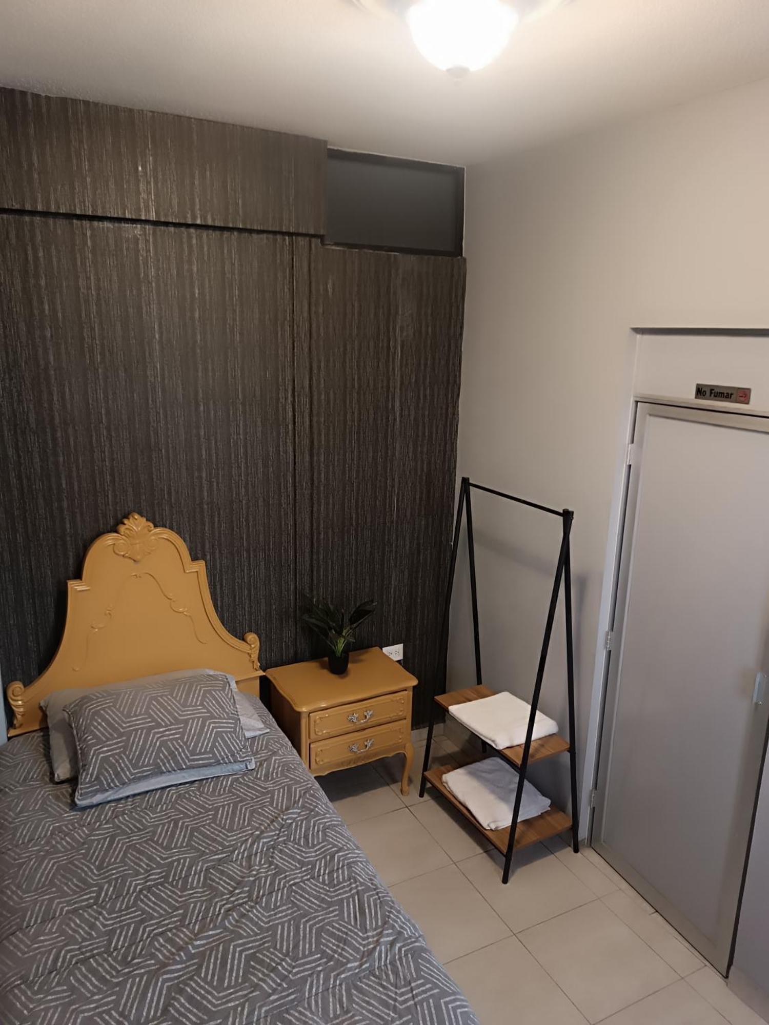Front Vista Capsule hotel *