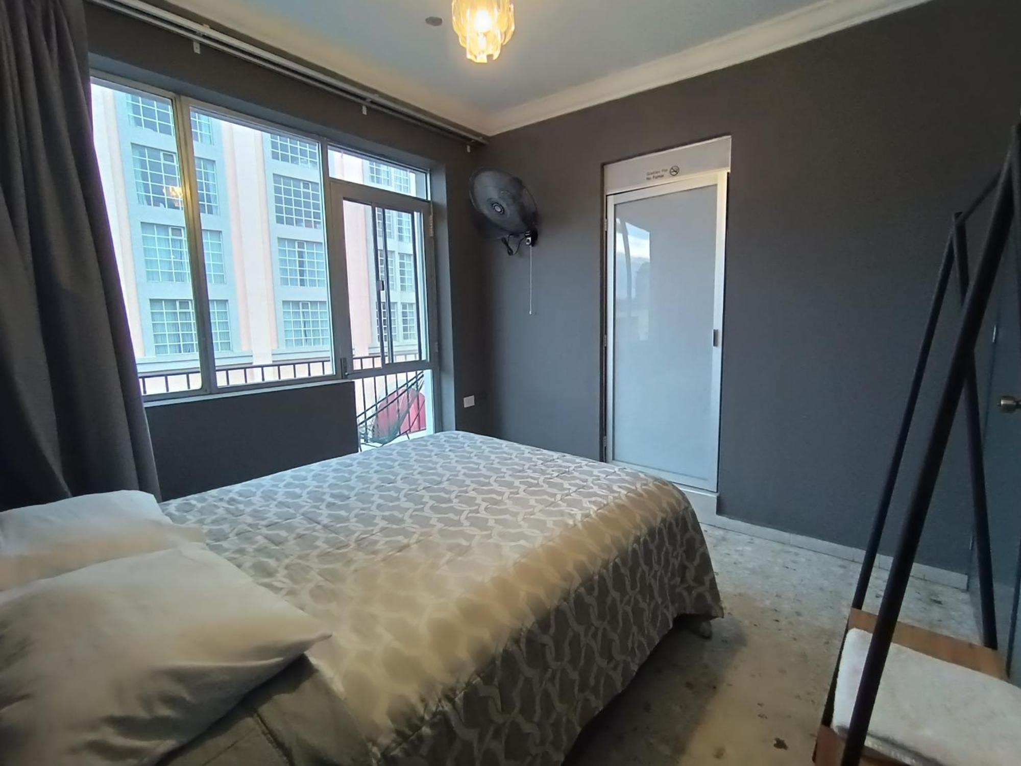 Front Vista Capsule hotel *
