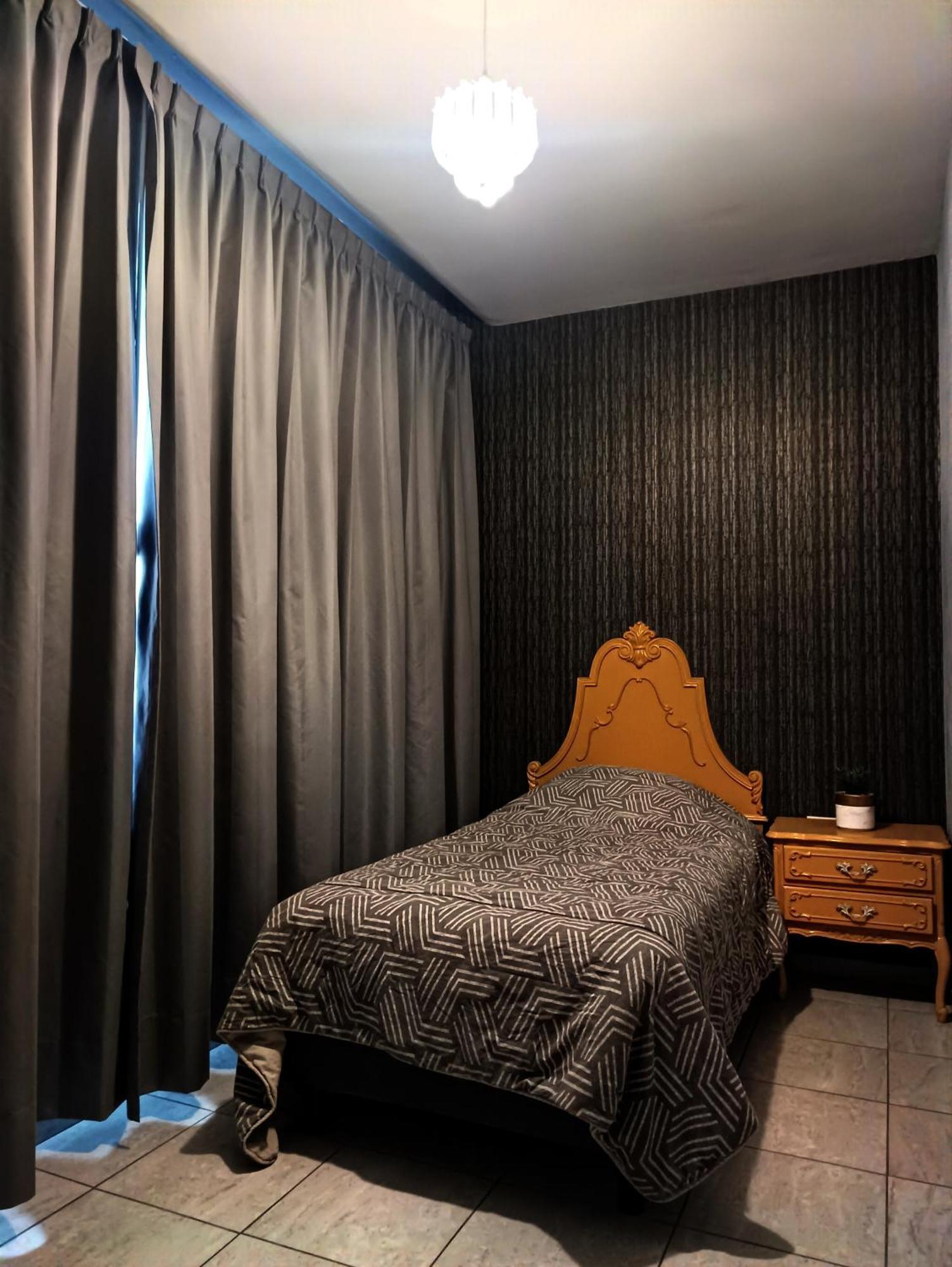 Front Vista Capsule hotel